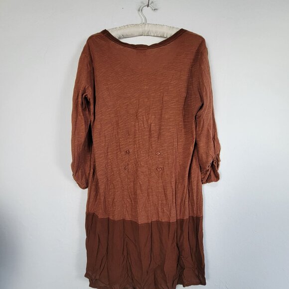 Left Of Center Womens Rust Brown Roll-Tab Sleeve Back Buttons Tunic Top Medium - Picture 2 of 10